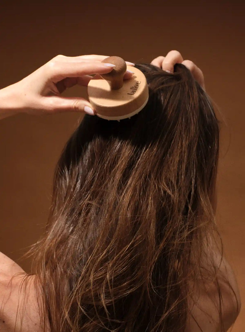 Saç Derisi Masaj Tarağı (Yenileyici Etki)